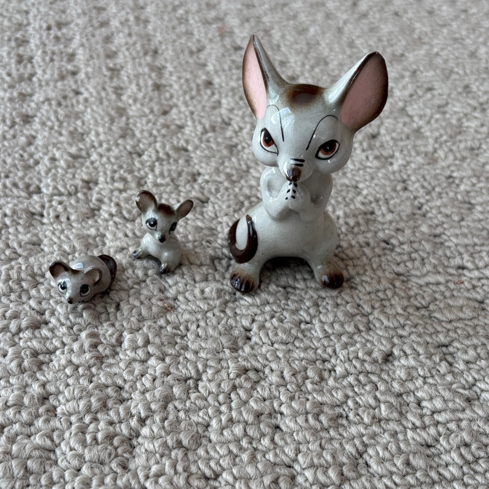 Vintage porcelain mice